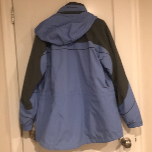 Coat - Picture 2 of 3